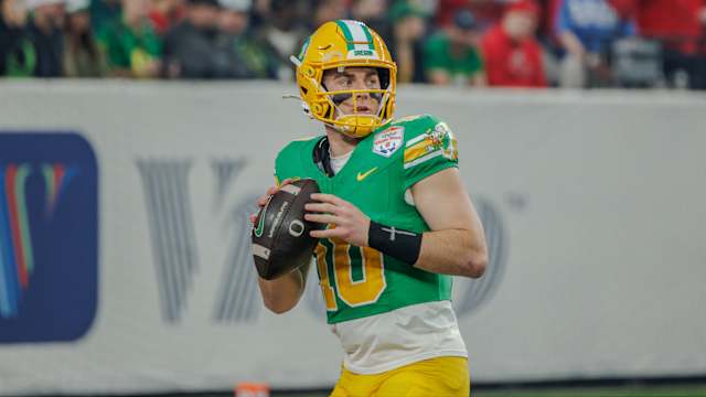 Bo Nix Fiesta Bowl Throw Cropped